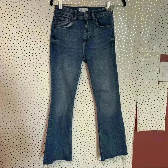Zara Boot Leg Jeans - Picture 2 of 8